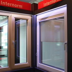 Showroom - Windows