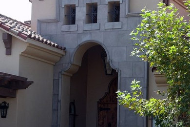 Entryway - mediterranean entryway idea in Las Vegas