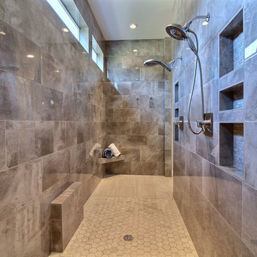 The Eagle's Peak : 2018 Parade of Homes