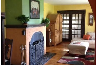 Inspiration for an eclectic living room remodel in Grand Rapids