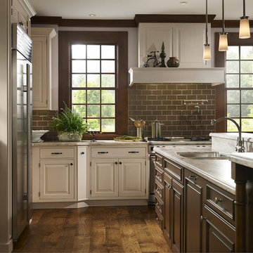 Traditional White and Brown Kitchen