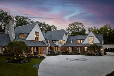 Exterior home idea in Grand Rapids
