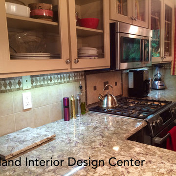 Jefferson Beach Kitchen- DeWil's Expression Inset Cabinets
