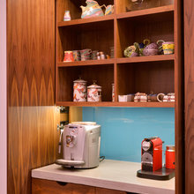 breakfast room