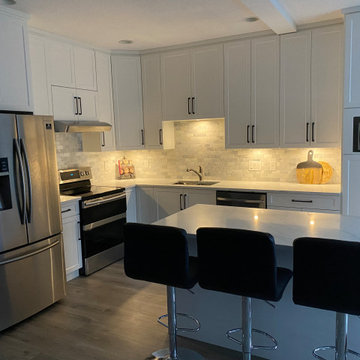 Maple Ridge Full Kitch Remodel Before and After