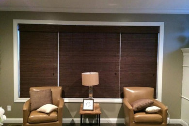 Example of a mid-sized formal and enclosed living room design in Chicago with no tv
