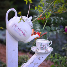 9 Eye-Catching Garden Decor Ideas From Recycled Waste