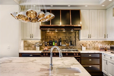 Inspiration for a timeless kitchen remodel in Los Angeles