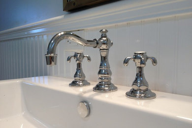 Example of a classic bathroom design in Los Angeles