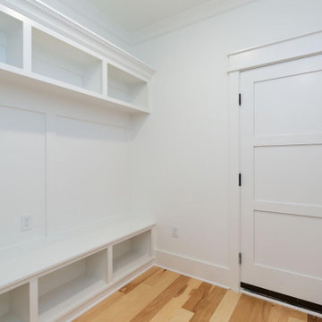 Decorator White Farmhouse