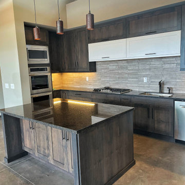 Verde River | Hunt's Kitchen & Design | Kitchen