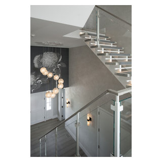 Modern Nantucket Nautical: Staircase - Beach Style - Staircase - by ...