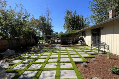 Backyard Modern Patio