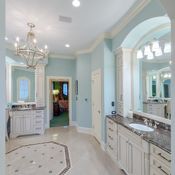 Master Bathroom: Spa Like Space