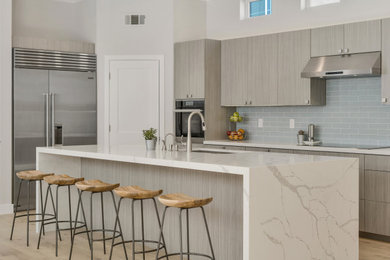 Example of a trendy kitchen design in San Francisco
