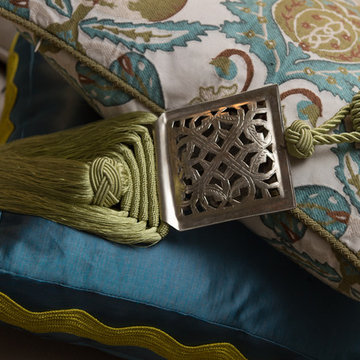 LIVING ROOM - HUES OF BLUES AND GREENS – Sea Glass inspired color scheme