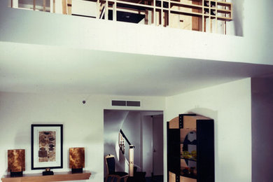 Minimalist living room photo in Chicago