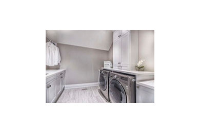 Laundry room - laundry room idea in Toronto