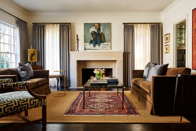 Example of a classic living room design in Dallas