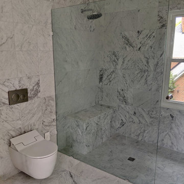 Contemporary bathroom suite