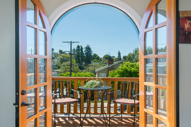 Balcony - traditional balcony idea in San Francisco