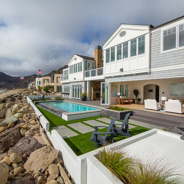 Beachfront Bi-Fold Doors & Windows for Indoor-Outdoor Living