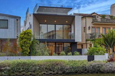 Trendy exterior home photo in Orange County