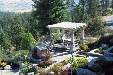 Photo of a traditional landscaping in Seattle.