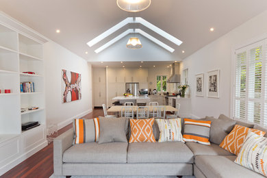 This is an example of a contemporary living room in Wellington.