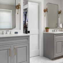 Upstairs Hall Bath