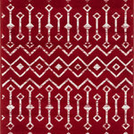 Unique Loom - Rug Unique Loom Moroccan Trellis Red Rectangular 3'3x5'3 - With pleasant geometric patterns based on traditional Moroccan designs, the Moroccan Trellis collection is a great complement to any modern or contemporary decor. The variety of colors makes it easy to match this rug with your space. Meanwhile, the easy-to-clean and stain resistant construction ensures it will look great for years to come.