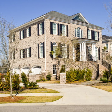 Homes on Daniel Island