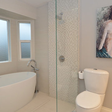 Sexy Little Bathroom