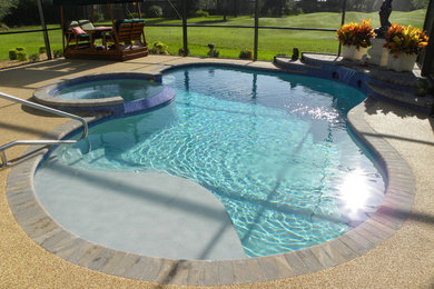 Residential Swimming Pool Rubber Deck