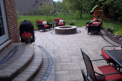 Patio - traditional patio idea in Chicago