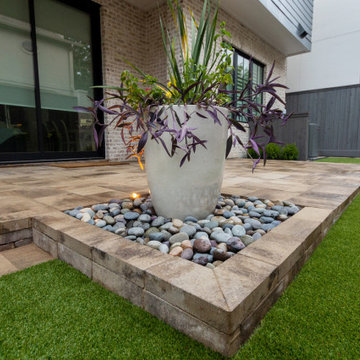 Modern River Oaks Landscape Design- Houston, TX