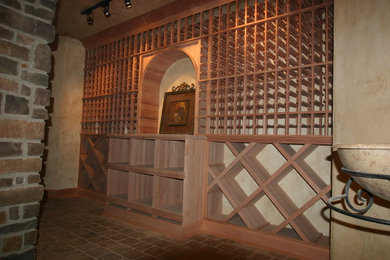 Wine cellar - traditional wine cellar idea in Cleveland