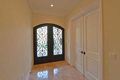 Entryway - traditional entryway idea in Los Angeles