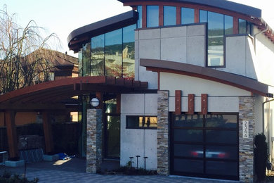 Example of a minimalist home design design in Vancouver