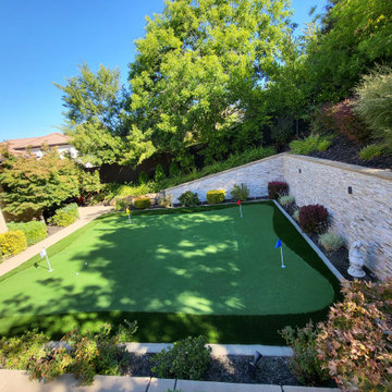 Dark Olive Putting Green with Arizona Platinum Olive Fringe