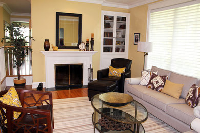 Living room - contemporary living room idea in Toronto
