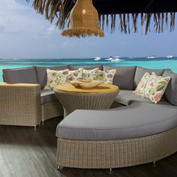 OUTDOOR LIVING