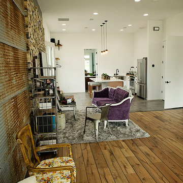 Detached Photo Studio