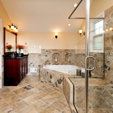 Luxurious Bathroom Design Includes Exquisite Tile Work