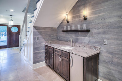 Home design - mid-sized coastal home design idea in Atlanta