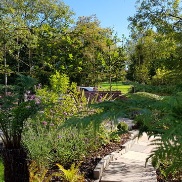 Large Country Garden