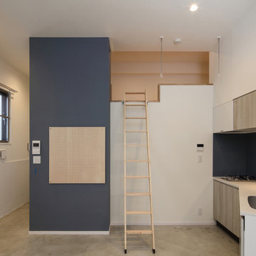 三角形の敷地に建つ10戸の賃貸マンション