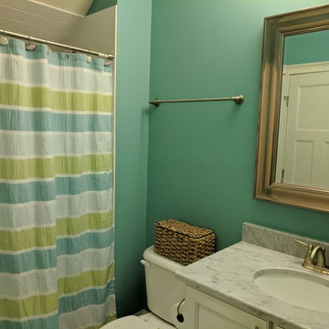 919 Green Bathrooms