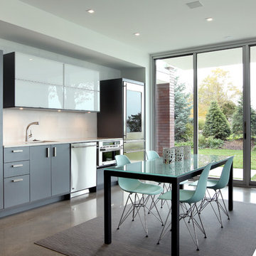 Holland Residence