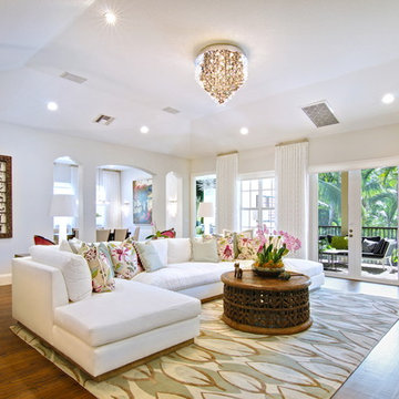 Contemporary house in Palm Beach Gardens